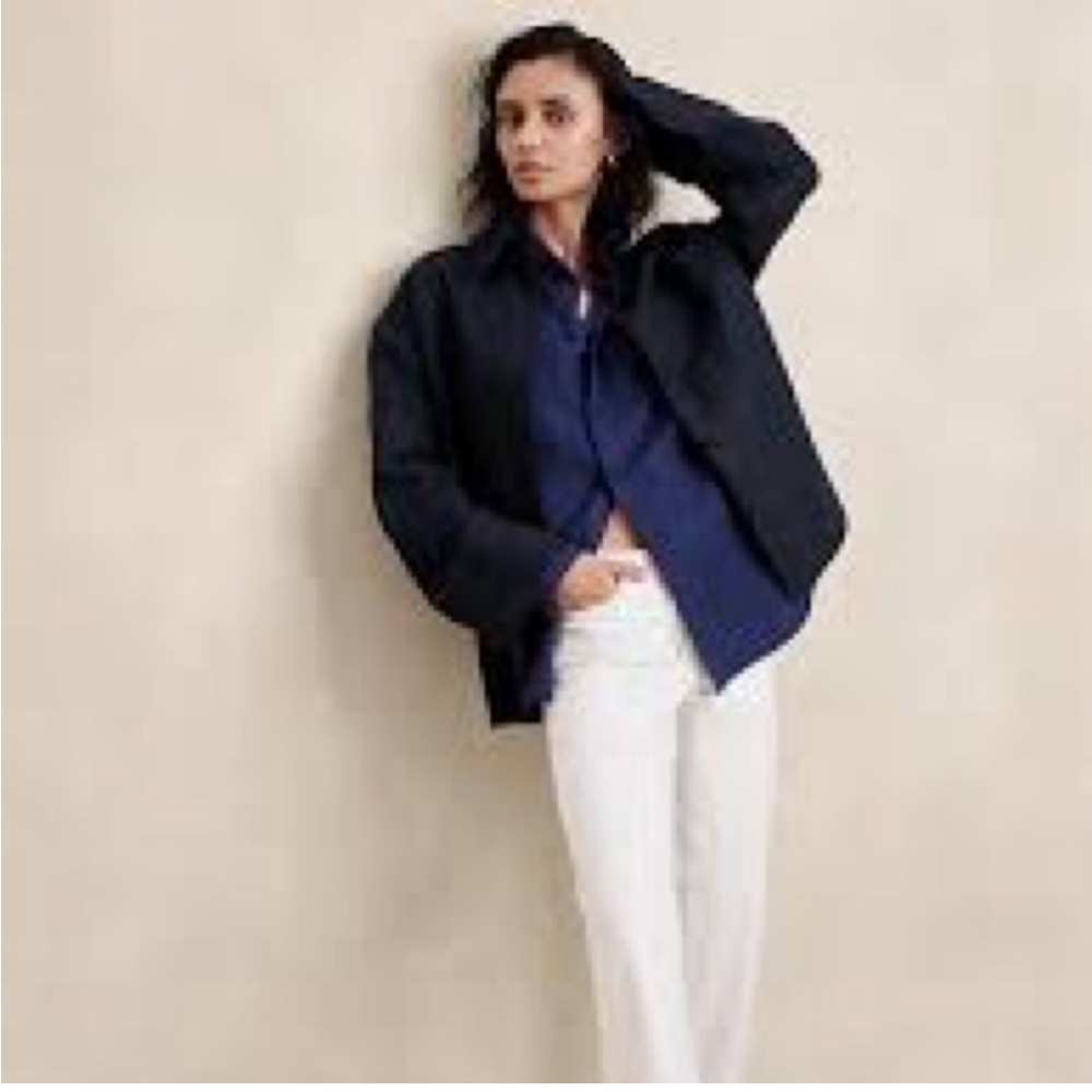 Banana Republic Oversized 55% Linen Shirt Jacket in Navy